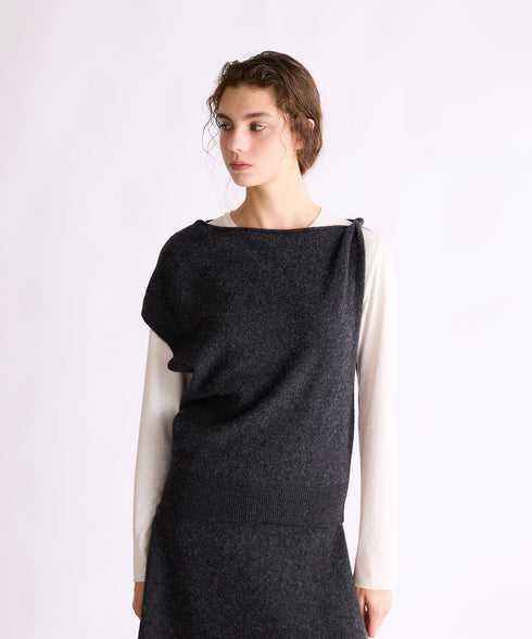 MERINO WOOL ASYMMETRY VEST