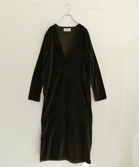 【RE:COLOR】cotton velour deep v-neck dress