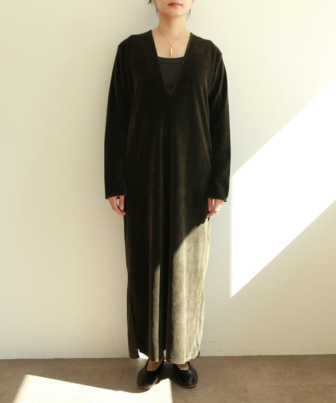 【RE:COLOR】cotton velour deep v-neck dress