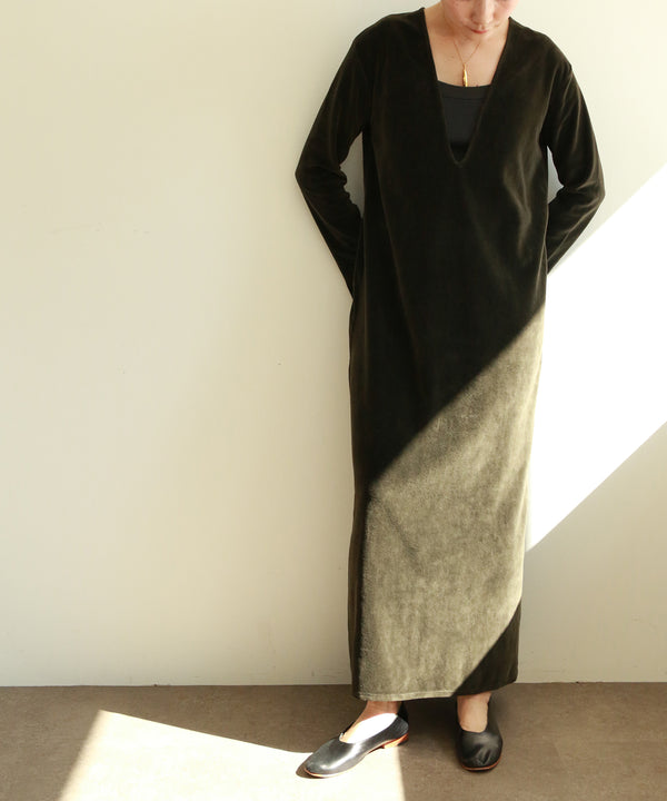 【RE:COLOR】cotton velour deep v-neck dress