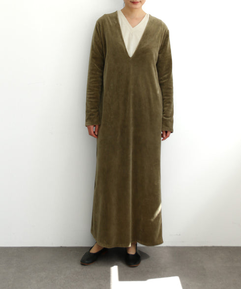 【coming soon】COTTON VELOUR DEEP V-NECK DRESS