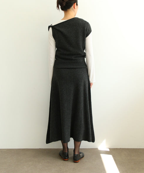 MERINO WOOL ASYMMETRY VEST